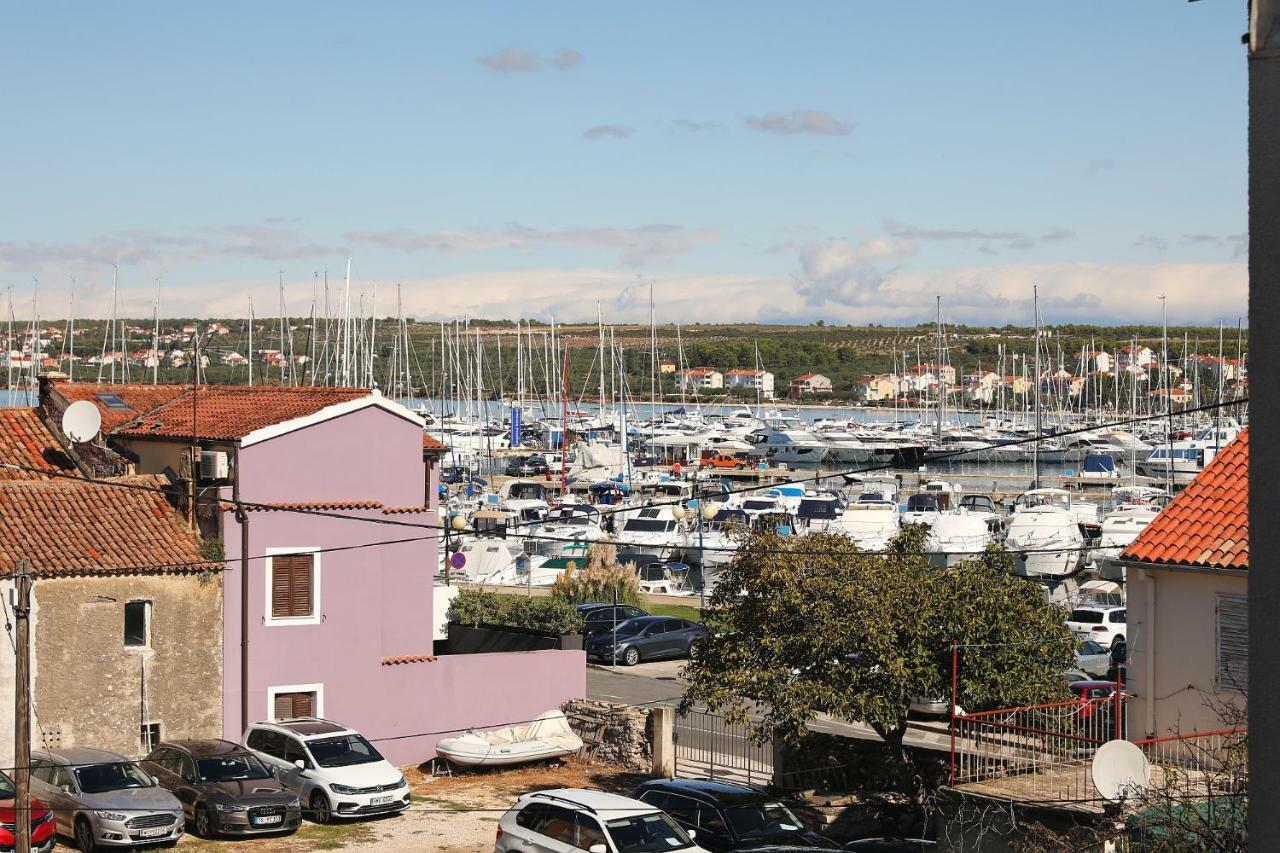Apartments Vedrana Biograd Na Moru Exteriör bild