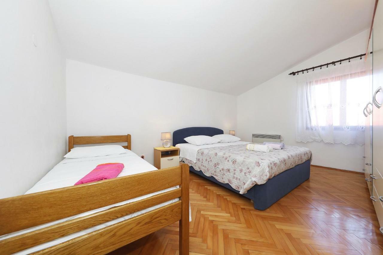 Apartments Vedrana Biograd Na Moru Exteriör bild