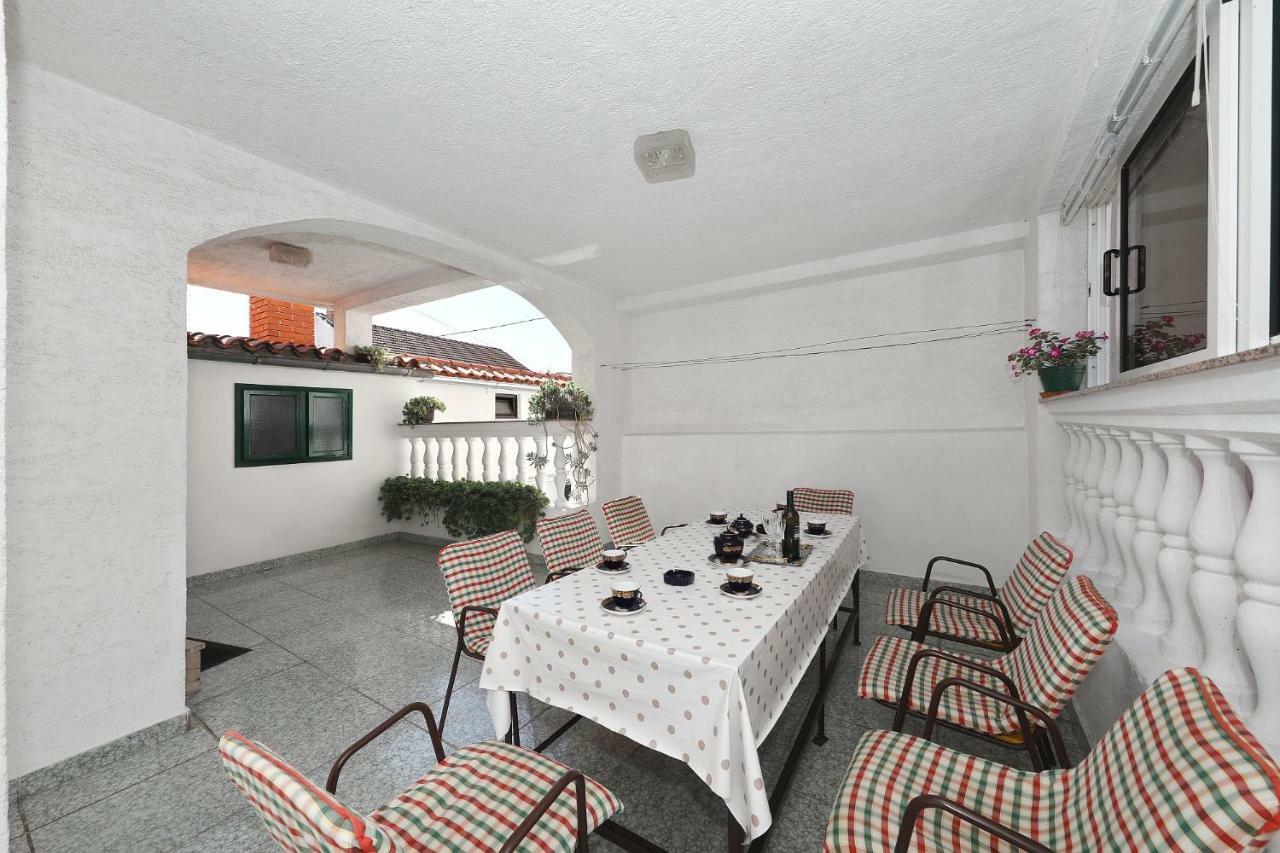 Apartments Vedrana Biograd Na Moru Exteriör bild