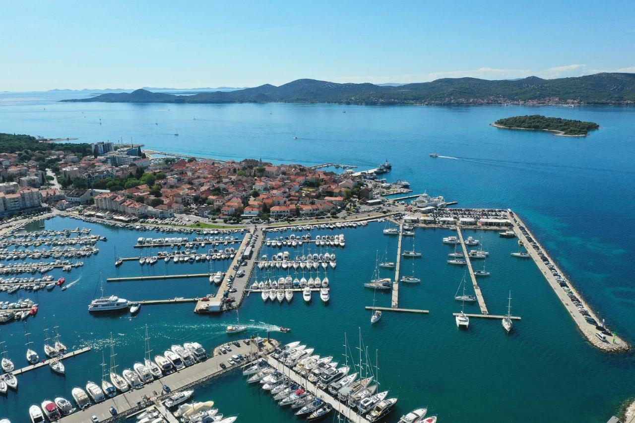 Apartments Vedrana Biograd Na Moru Exteriör bild