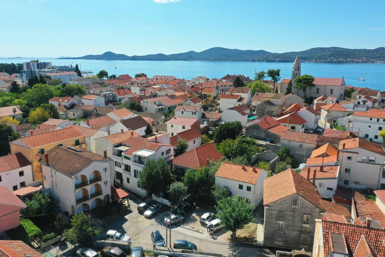 Apartments Vedrana Biograd Na Moru Exteriör bild